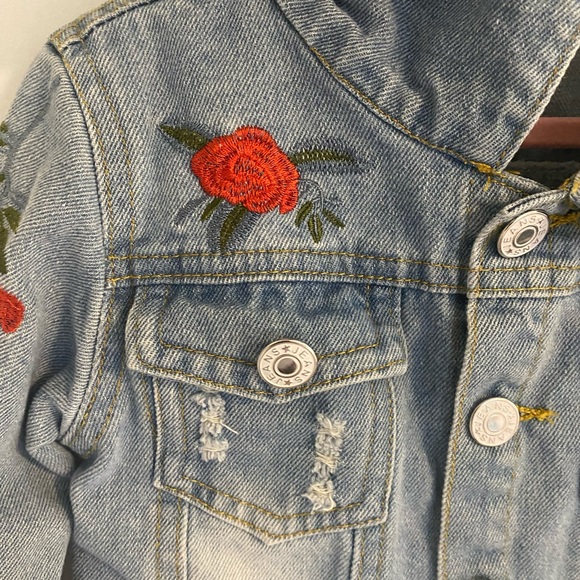 Girls Ripped Denim Jacket Rose Flower Embroidery - Picture 3 of 10
